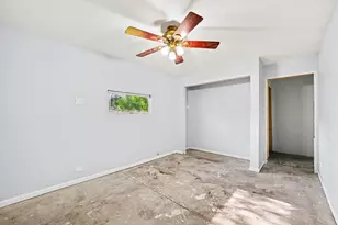 2701 Carmel Blvd, Zion, IL 60099 - Photo 14