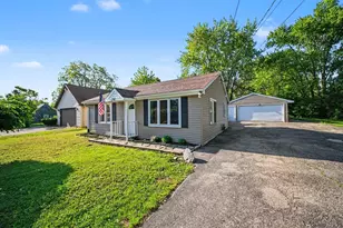 2701 Carmel Blvd, Zion, IL 60099 - Photo 1