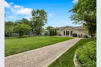 1755 Monticello Road, Hoffman Estates, IL 60169 - Photo 24