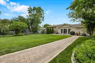 1755 Monticello Rd, Hoffman Estates, IL 60169 - Photo 24