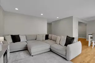 1755 Monticello Rd, Hoffman Estates, IL 60169 - Photo 12