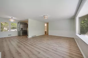 2158 Pleasure View Rd, Aurora, IL 60506 - Photo 14