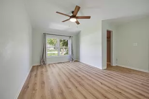 2158 Pleasure View Rd, Aurora, IL 60506 - Photo 16