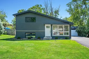 1N535 Park Blvd, Glen Ellyn, IL 60137 - Photo 1