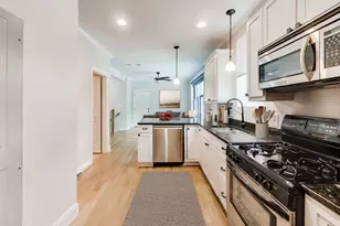 2148 N Sawyer Ave, Chicago, IL 60647 - Photo 6