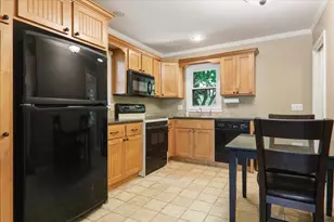 1309 Eastholme Ave, Bloomington, IL 61701 - Photo 8