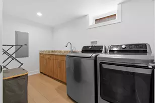 5313 Crain St, Skokie, IL 60077 - Photo 24