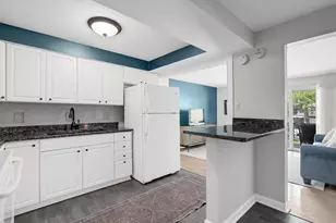 925 8th Ave, La Grange, IL 60525 - Photo 16