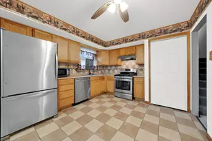 10732 S Meadow Ln, Palos Hills, IL 60465 - Photo 6