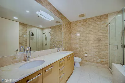 340 E Randolph Street #4804, Chicago, IL 60601 - Photo 18