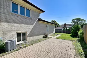 921 Greendale Ave, Park Ridge, IL 60068 - Photo 52