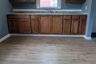 14136 S Hoxie Ave, Burnham, IL 60633 - Photo 10