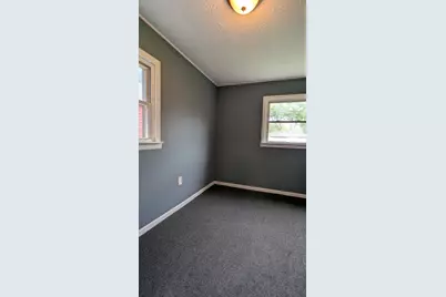 14136 S Hoxie Avenue, Burnham, IL 60633 - Photo 12