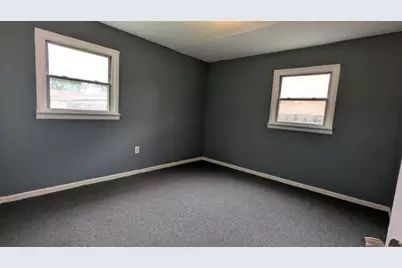 14136 S Hoxie Avenue, Burnham, IL 60633 - Photo 8