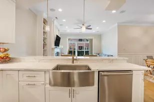 2853 N Halsted St, Chicago, IL 60657 - Photo 6