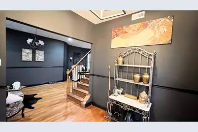 7714 S Marquette Avenue, Chicago, IL 60649 - Photo 2