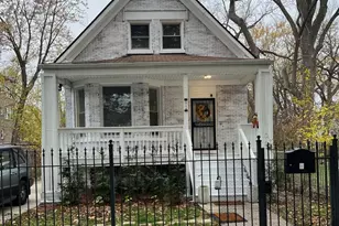 7714 S Marquette Ave, Chicago, IL 60649 - Photo 1