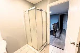 7714 S Marquette Ave, Chicago, IL 60649 - Photo 12