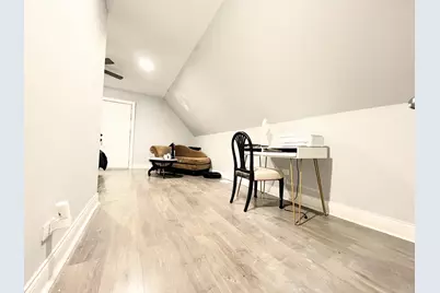 7714 S Marquette Avenue, Chicago, IL 60649 - Photo 16