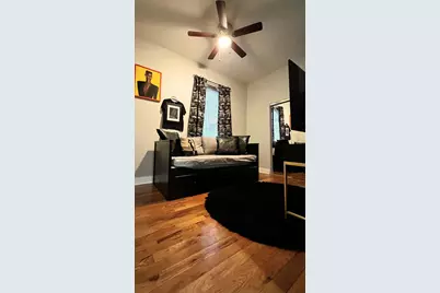 7714 S Marquette Avenue, Chicago, IL 60649 - Photo 8