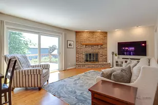 317 Wooded Knoll Dr, Cary, IL 60013 - Photo 10