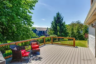 317 Wooded Knoll Dr, Cary, IL 60013 - Photo 32