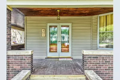 401 E Prospect Avenue, Ottawa, IL 61350 - Photo 2