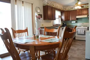 510 Dunbar St, Beecher, IL 60401 - Photo 6