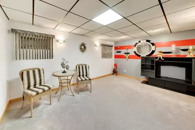 245 Southfield Drive, Vernon Hills, IL 60061 - Photo 32