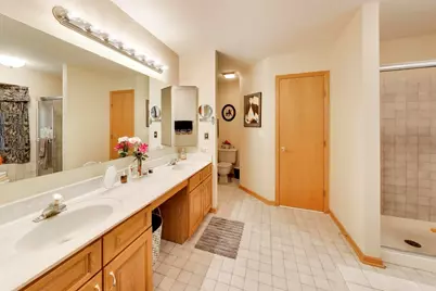 245 Southfield Drive, Vernon Hills, IL 60061 - Photo 20