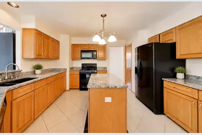 245 Southfield Drive, Vernon Hills, IL 60061 - Photo 10