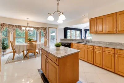 245 Southfield Drive, Vernon Hills, IL 60061 - Photo 12