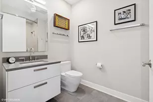 403 N Wabash St, Chicago, IL 60611 - Photo 24