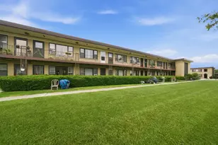 15 King Arthur Ct, Northlake, IL 60164 - Photo 2