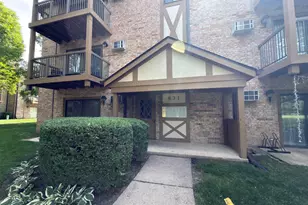 831 S Dwyer Ave, Arlington Heights, IL 60005 - Photo 1