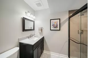 707 Glenshire Rd, Glenview, IL 60025 - Photo 16