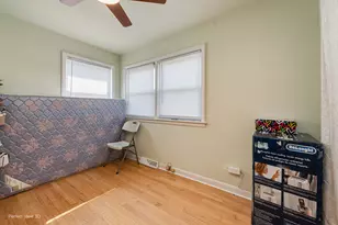 8745 S Euclid Ave, Chicago, IL 60617 - Photo 10