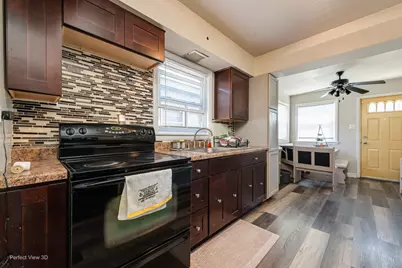 8745 S Euclid Avenue, Chicago, IL 60617 - Photo 12