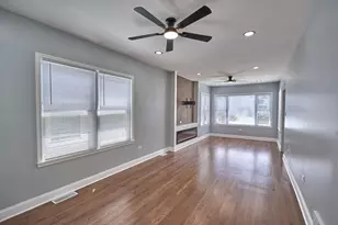 1452 W 71st St, Chicago, IL 60636 - Photo 4