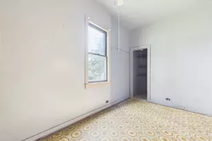 4734 S Racine Ave, Chicago, IL 60609 - Photo 12