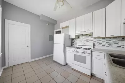 7056 S Parnell Avenue #2N, Chicago, IL 60621 - Photo 8