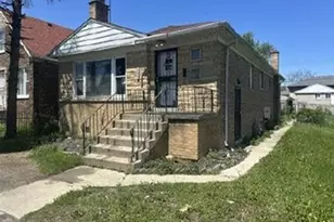 189 E 147th St, Harvey, IL 60426 - Photo 2