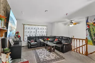 1938 N Jackson St, Waukegan, IL 60087 - Photo 4