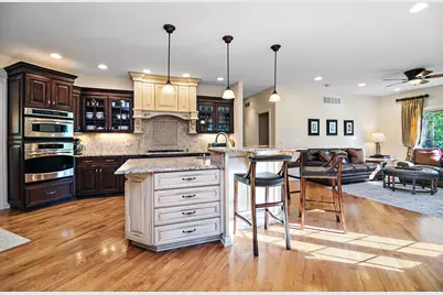 18048 S Crystal Lake Drive, Mokena, IL 60448 - Photo 8