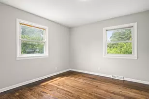 198 Winona Dr, Machesney Park, IL 61115 - Photo 12