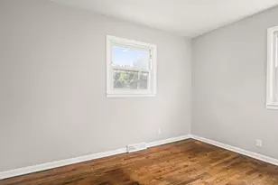 198 Winona Dr, Machesney Park, IL 61115 - Photo 14