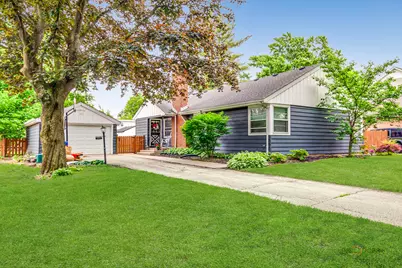 213 N Emerson Street, Mount Prospect, IL 60056 - Photo 1