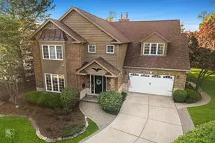 501 Wedgewood Ct, Hinsdale, IL 60521 - Photo 2
