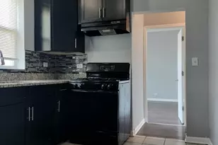 2525 E 72nd Pl, Chicago, IL 60649 - Photo 16