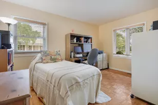 230 Yarmouth Rd, Elk Grove Village, IL 60007 - Photo 18